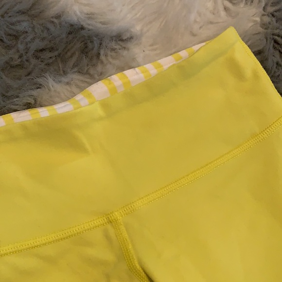 Lululemon☀️crop yoga pants - Picture 9 of 12
